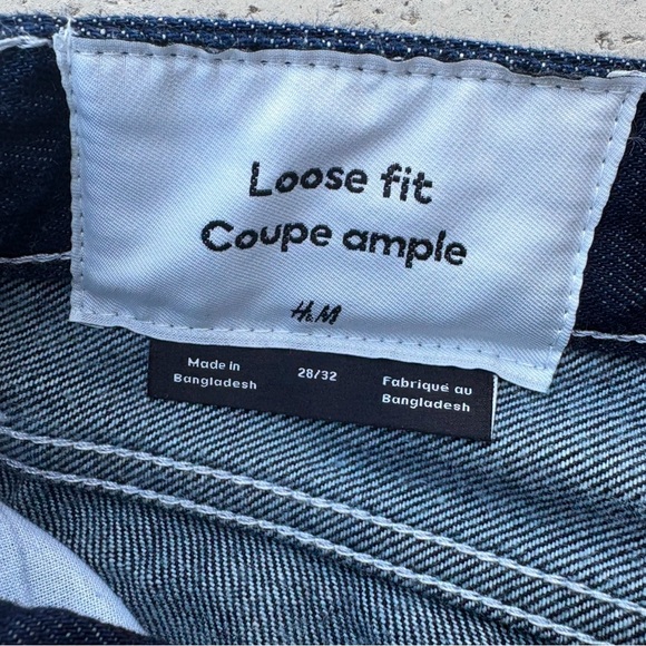H&M Loose Fit “ barrel denim jeans - Picture 4 of 6